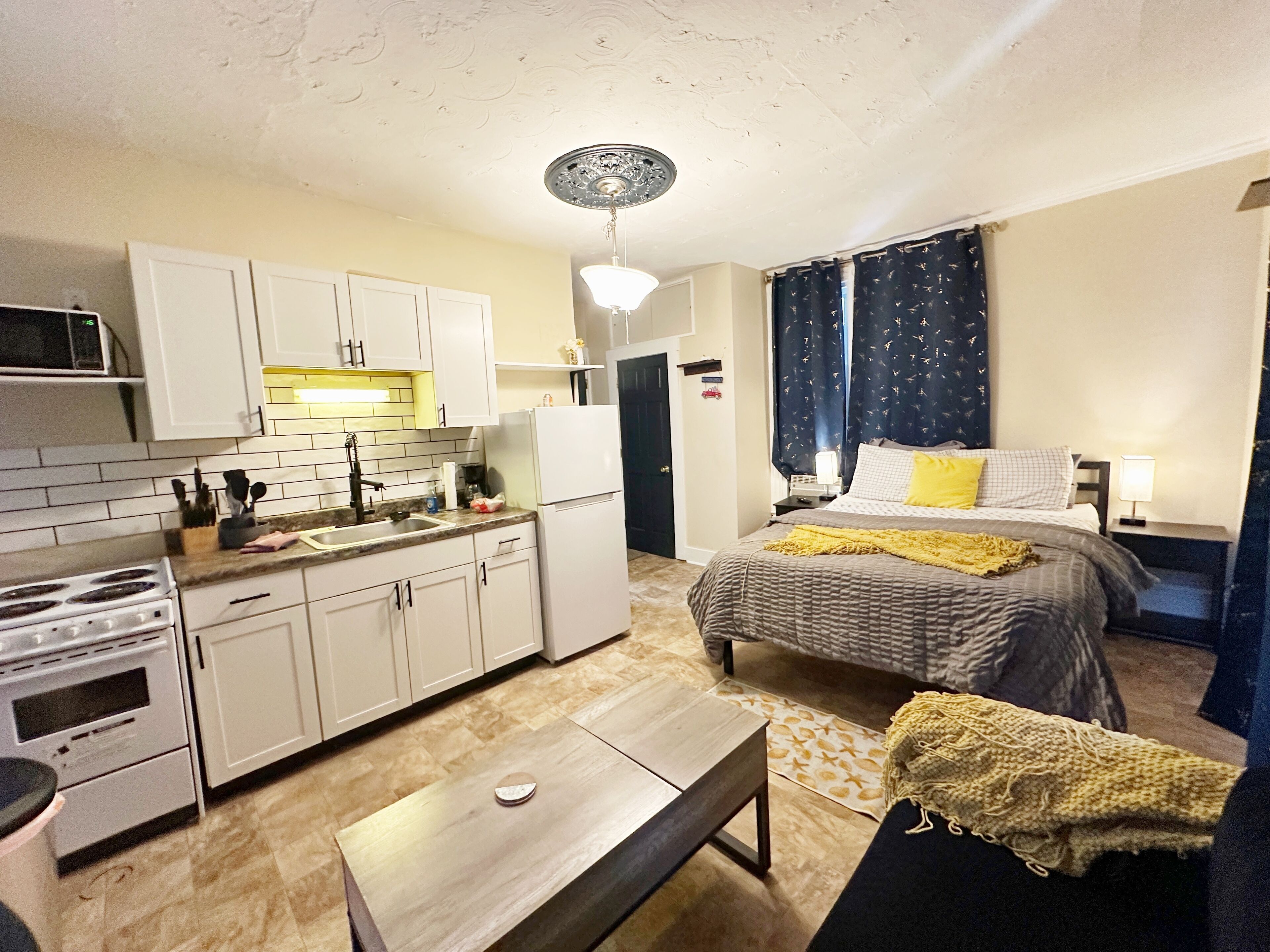 1 bedroom, free WiFi, bed sheets