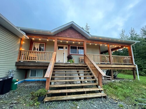 Upper Cottage Retreat on Churchill, Terrace