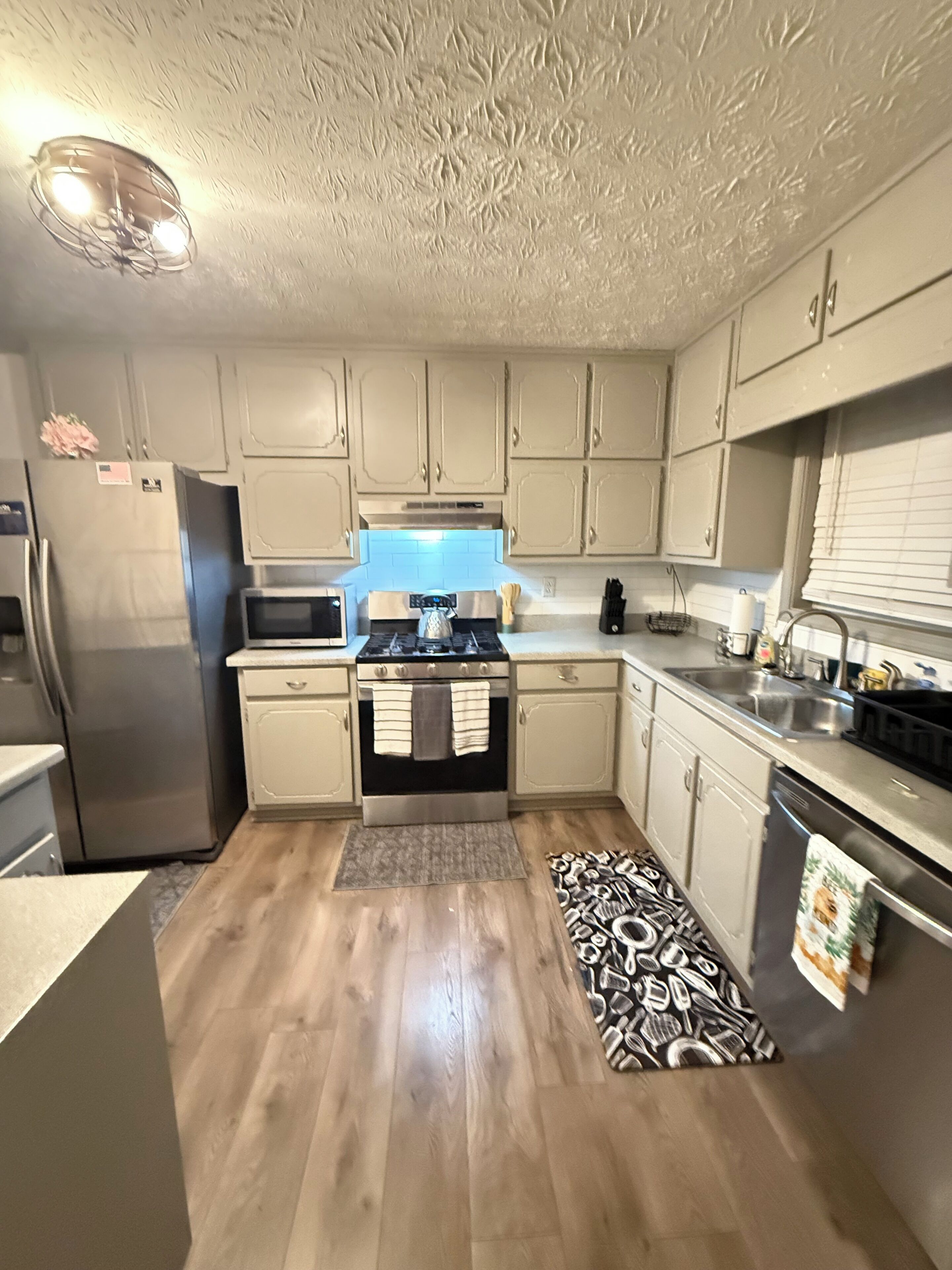 Microwave, oven, stovetop, dishwasher