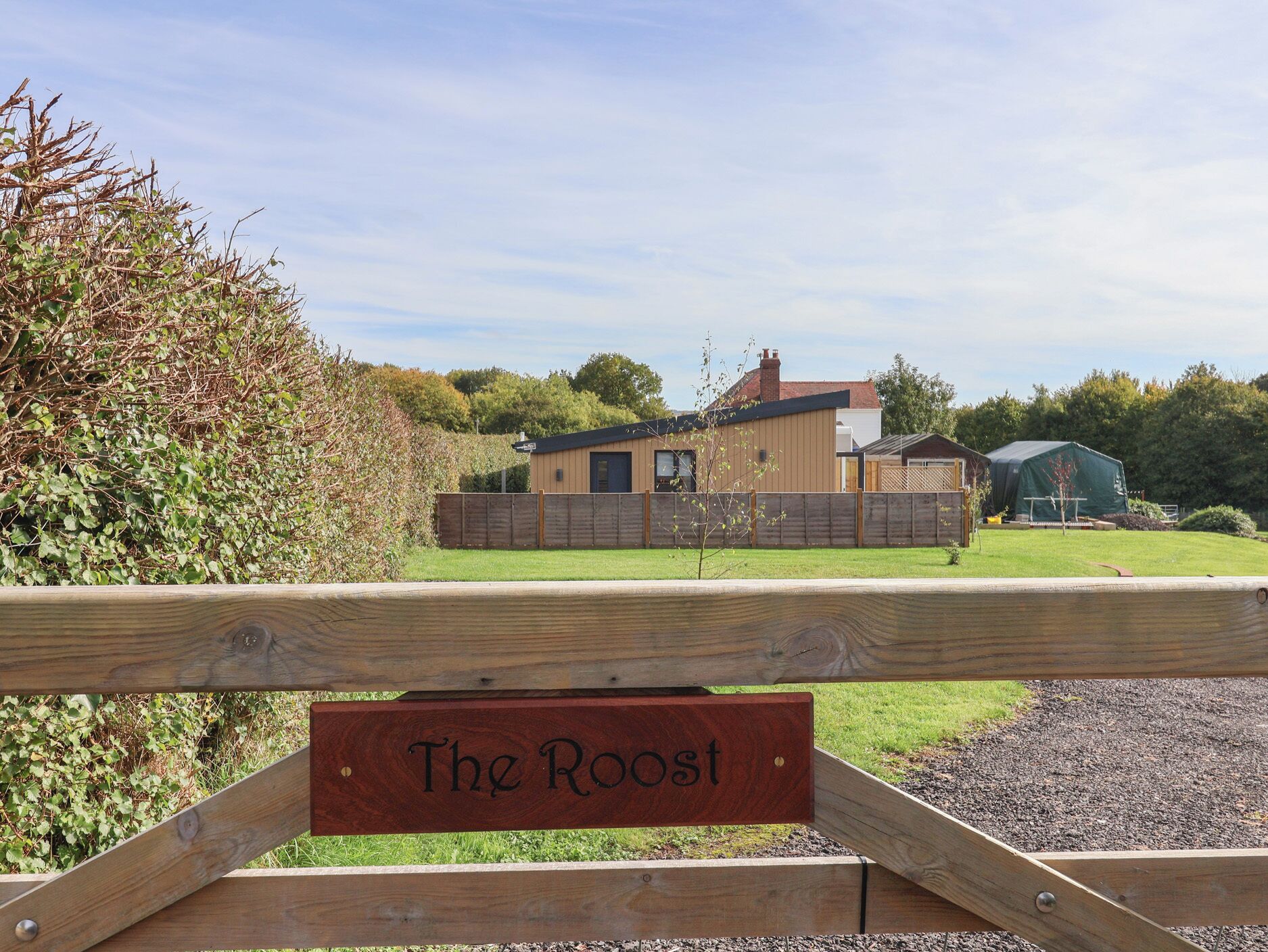 Khuôn viên nơi lưu trú