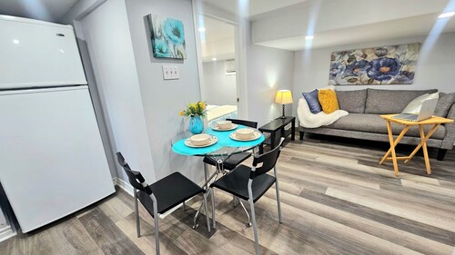 Private 1 BR Apartment•Walk to Subway & Walter Park