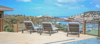 2BR Pine Apple Suite, Villa-MSV, Harbor & Sea Views – Family/Group Ready