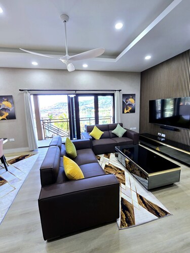 Golden Pear Villa-MSV Mammee Apple Suite- Spectacular panoramic views of Grenada