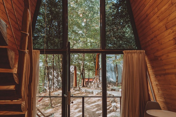 Romantic Single Room, Balcony, River View | Living area
