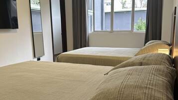 Desk, laptop workspace, free WiFi