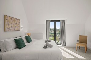 4 soverom, strykejern/-brett, wi-fi og sengetøy