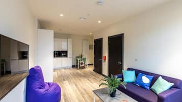 Standard Apartment, 2 Bedrooms, Non Smoking | Living area