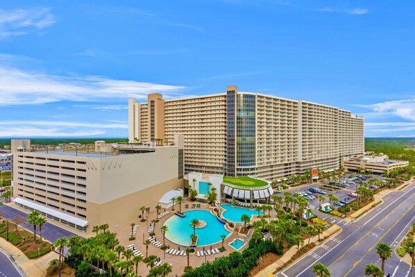 Exterior - Stylish 1 BD Resort Condo! Steps to Beach, Shops & Restaurants (Panama City Beach)