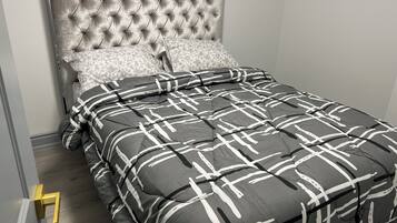 2 Schlafzimmer, Bügeleisen/Bügelbrett, WLAN, Bettwäsche