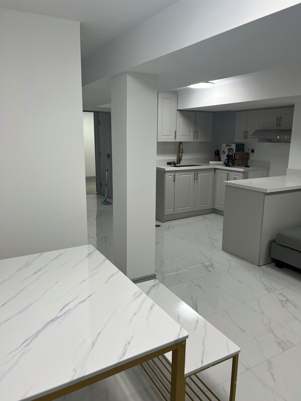 Interior - Stylish 1BR + Den Apartment | Sleeps 5 | Separate Ent. & Comfort with Parking (Markham)