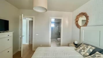 2 slaapkamers, een strijkplank/strijkijzer, wifi, beddengoed