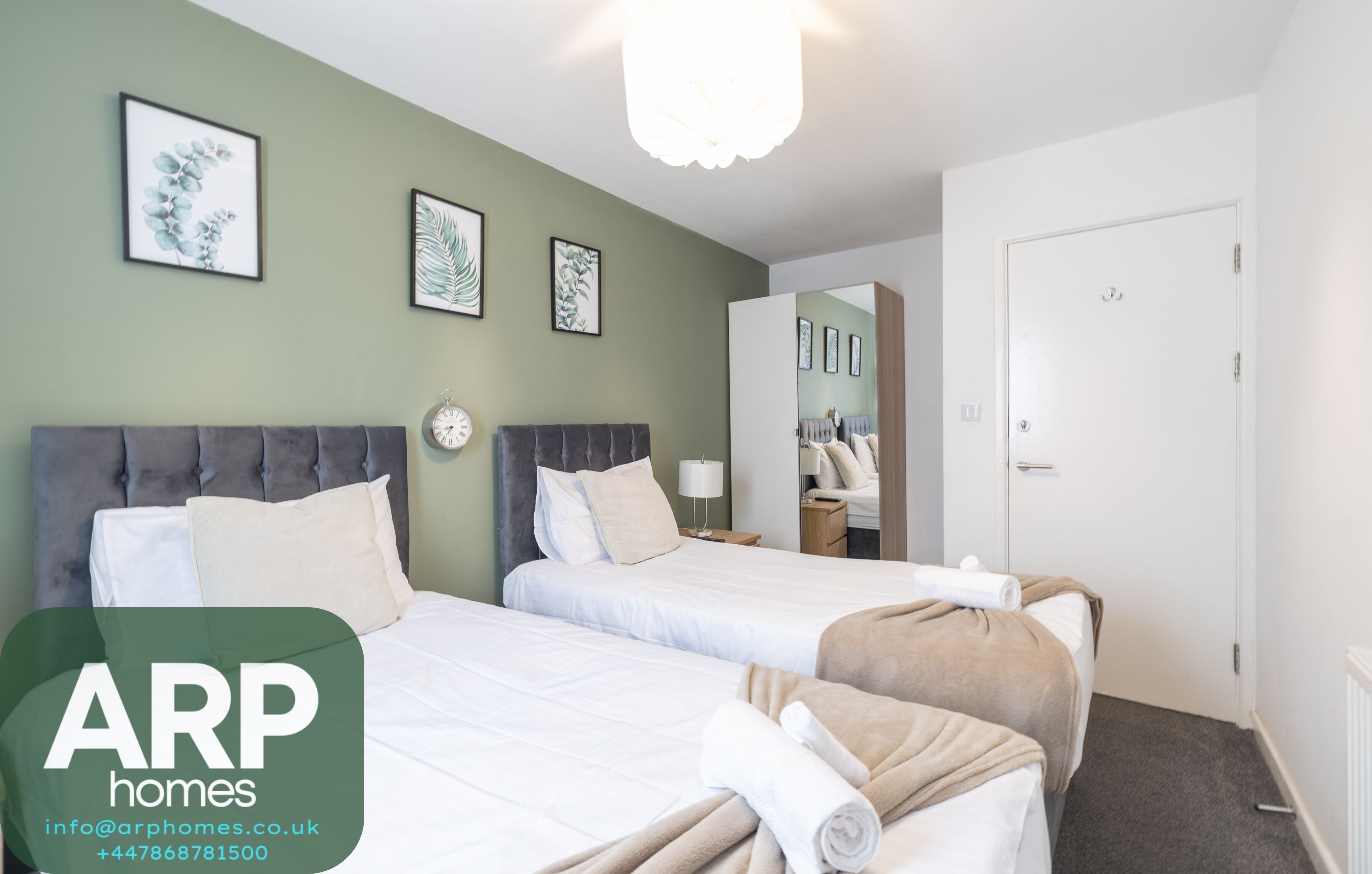 2 slaapkamers, een strijkplank/strijkijzer, wifi, beddengoed