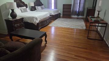 4 dormitorios, tabla de planchar con plancha, wifi y ropa de cama