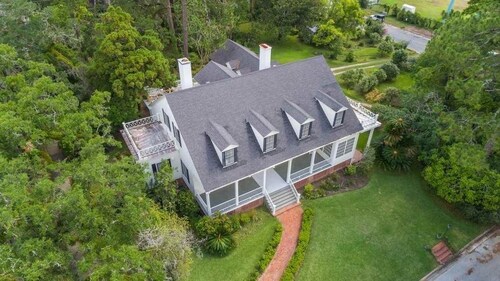 4-bedroom estate in fabulous Monticello with AC