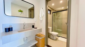 Lejlighed | Badeværelse | Hårtørrer