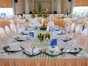 Banquet hall