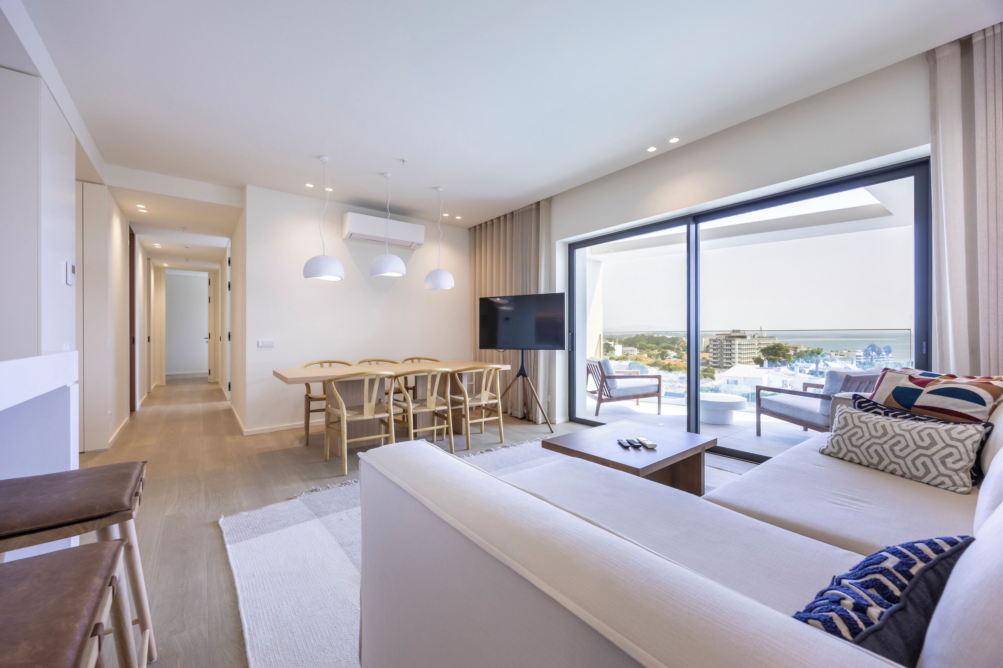 Televisión LCD 32 pulgadas con canales de televisión por cable