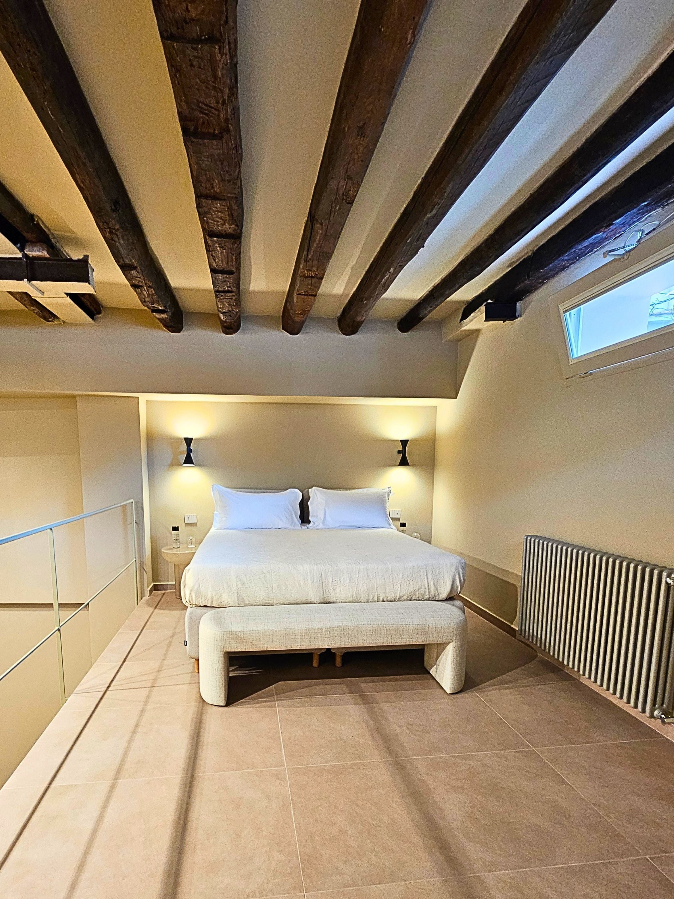 Camera Classic | Una cassaforte in camera, insonorizzazione, Wi-Fi gratuito