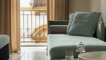 Superior Room | In-room safe, soundproofing, free WiFi