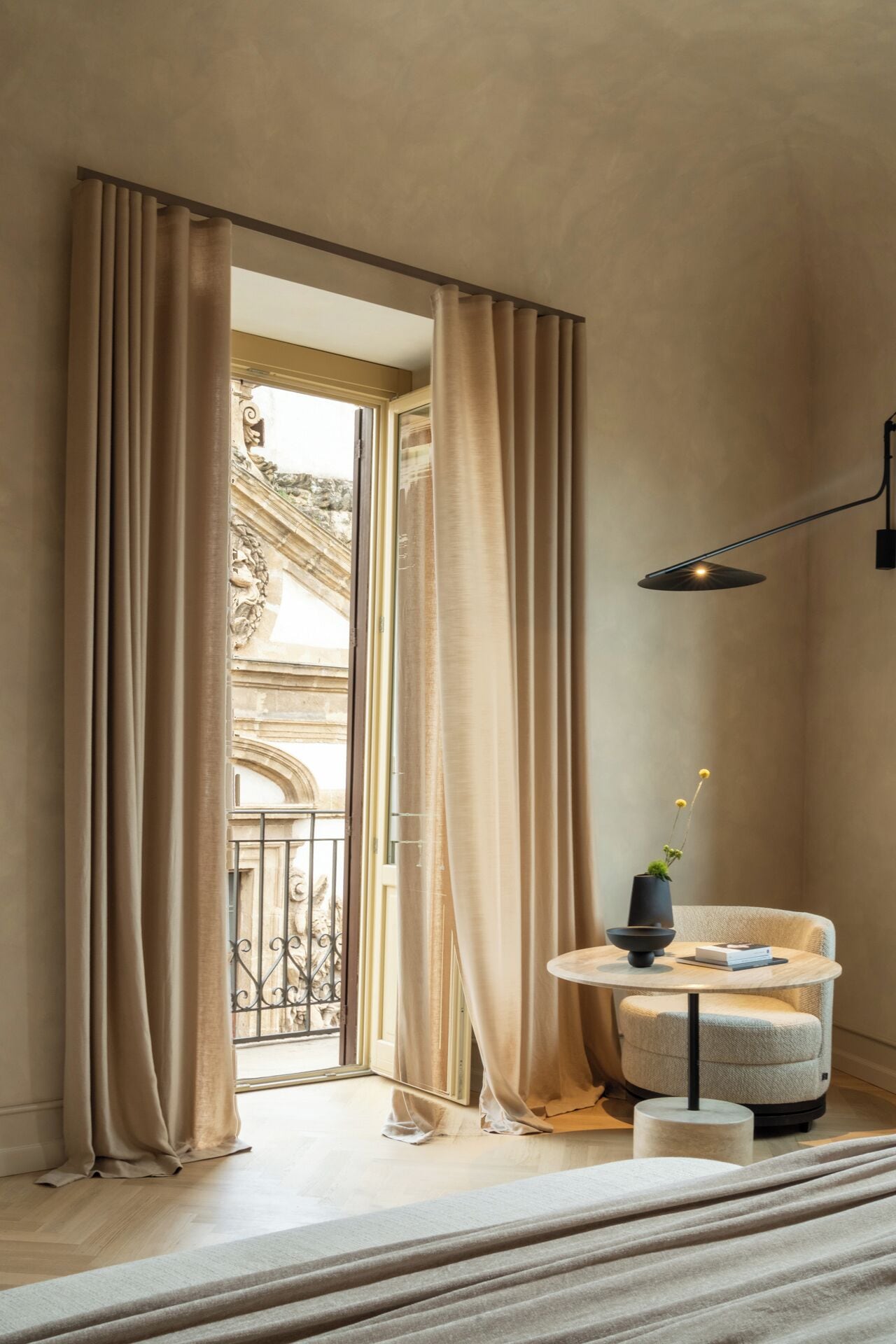 디럭스룸, 발코니, 시내 전망 | 객실에서 보이는 전망