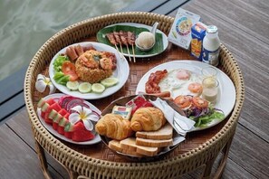 Desayuno (con cargo)