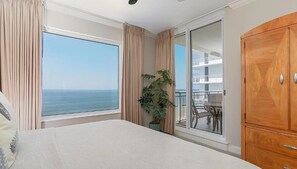 Apartamento, varias camas (Indigo West 1404) | 3 dormitorios y tabla de planchar con plancha