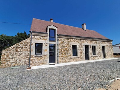 Maison neuve 2 chambres au calme à Ceaulmont
