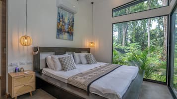 Comfort Villa, 2 Bedrooms, Patio, Garden View | Free WiFi