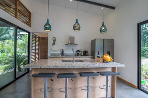 Comfort Villa, 2 Bedrooms, Patio, Garden View | Private kitchen - Anusara Dream House (Puerto Viejo de Talamanca)