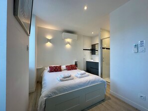 1 Schlafzimmer, Bügeleisen/Bügelbrett, Reisekinderbett, WLAN