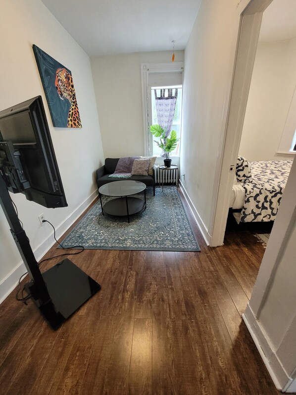 1 bedroom, free WiFi, bed sheets - Pizza Corner Look-off- NIGHT LIFE-DTOWN HFX-RARE FIND (Halifax)