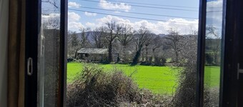 Charming apartment in rural Brittany, relax or work in peace and quiet.