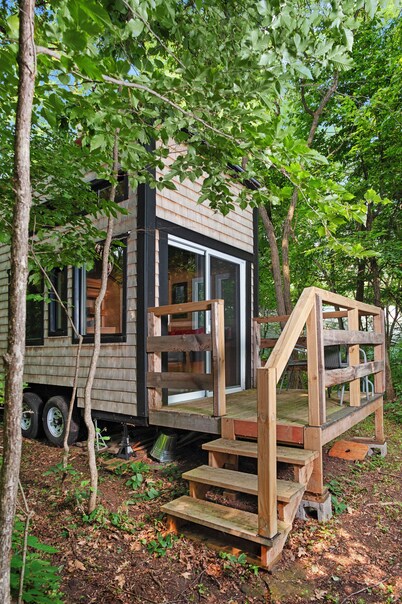 Off Grid Tiny House Surrounded by Forest!