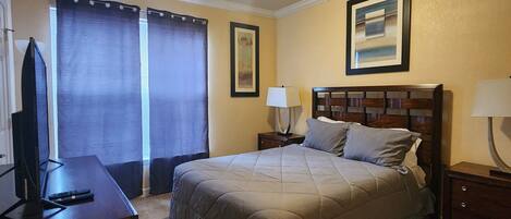 2 bedrooms, iron/ironing board, internet, bed sheets