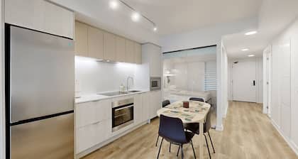 Cozy 2 Bdrm 2 Bath Entire Suite - Centre Hamilton