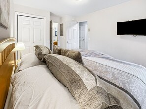 Iron/ironing board, travel crib, WiFi, bed sheets