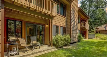 Convenient Townhome Near Downtown McCall