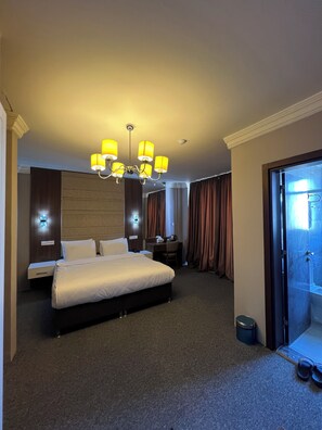 Deluxe Double Room | Individually decorated, individually furnished, desk, laptop workspace - EGAN HOTEL (Jijiga)