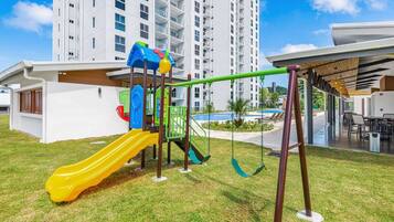 Apartment, Accessible | 3 bedrooms, Internet