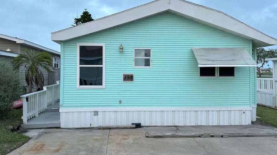Stylish 2BR Waterfront Home w Pool Resort Access