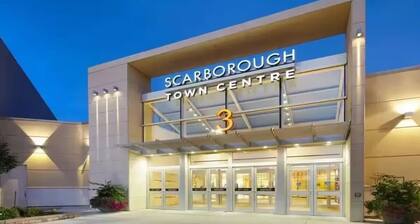 Executive home, spacious, 4 bedrm, parking, 30 min to downtown, backyard, pets