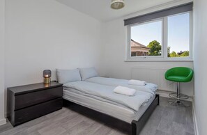 3 quartos, ferros/tábuas de passar roupa, Wi-Fi de cortesia