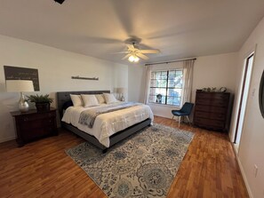 3 dormitorios, tabla de planchar con plancha, wifi y ropa de cama