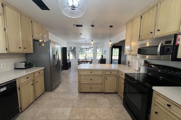 Microwave, oven, stovetop, dishwasher