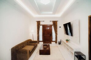 Unclassified image, 3 of 23, button - Illusion Homestay (Ngaglik)