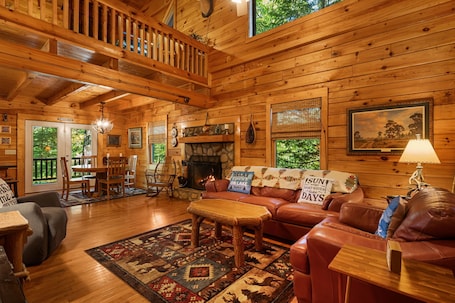 Living area. Welcome to the Black Bear Lodge located Lake Lure's Riverbend community.
