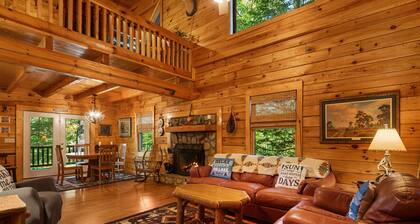 Welcome to the Black Bear Lodge located Lake Lure's Riverbend community.