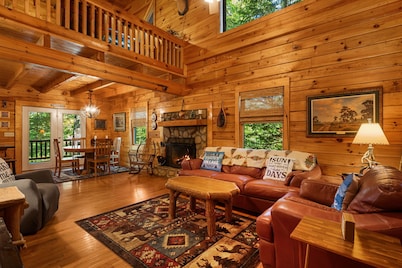 Welcome to the Black Bear Lodge located Lake Lure's Riverbend community.