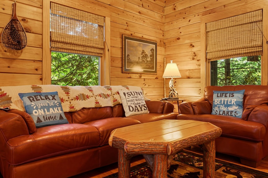 Welcome To The Black Bear Lodge Located Lake Lure's Riverbend Community. - Chimney Rock, NC