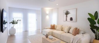 Olas Villa 1 | Luxe 3BR · Plunge Pool · Near Beach